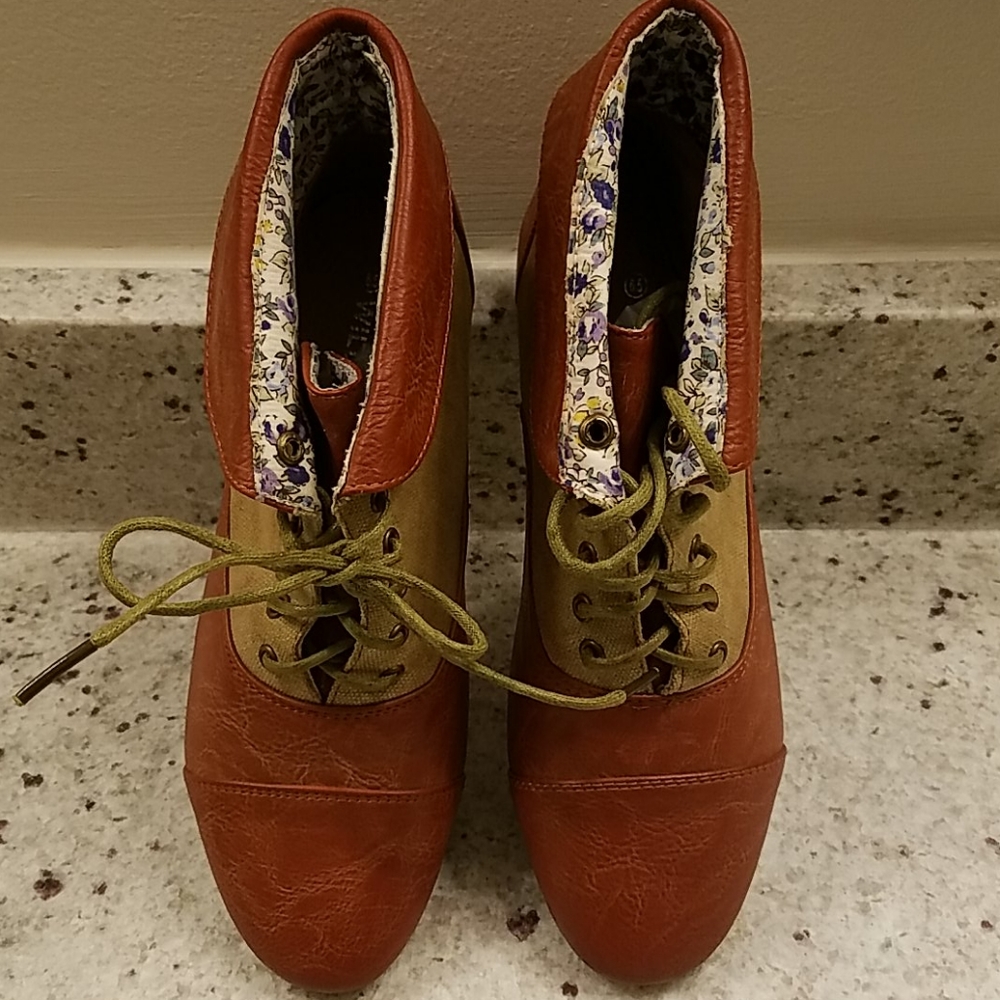 Booties - Picture 5 of 6